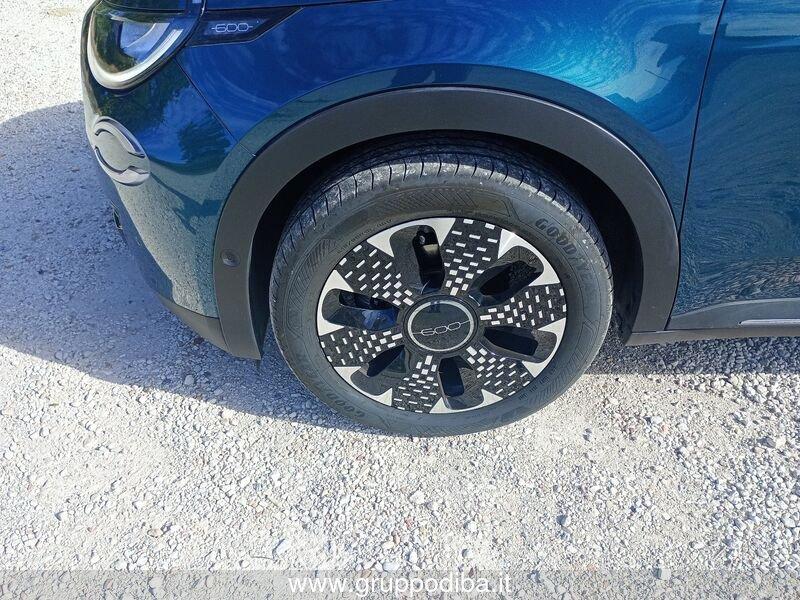 FIAT 600 IV 2023 1.2 hybrid La Prima 110cv auto