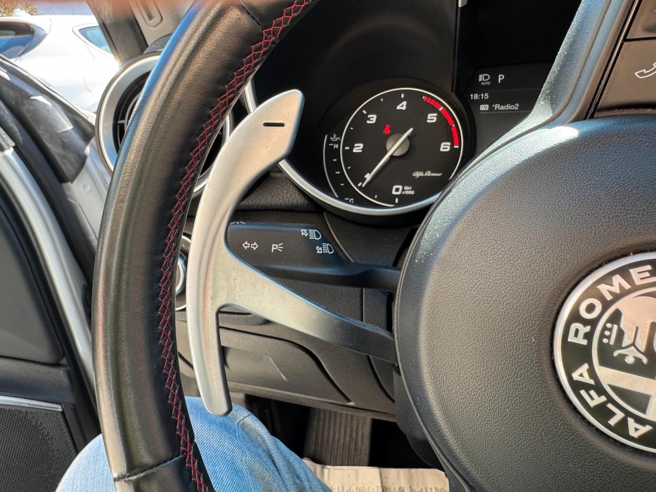 Alfa Romeo Giulia 2.2 Turbodiesel 160 CV AT8 Rosso Edizione