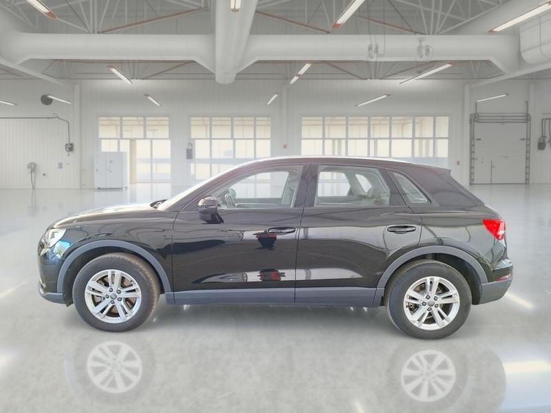 AUDI Q3 40 TDI quattro S tronic Business