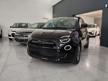 Fiat 500 Berlina Hybrid Pop