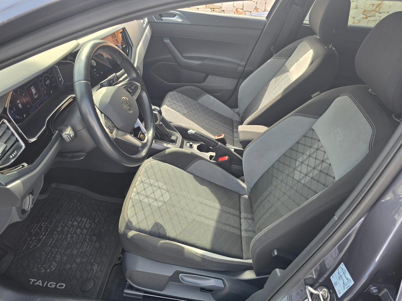 Volkswagen Taigo 1.0 TSI 110 CV DSG R-Line