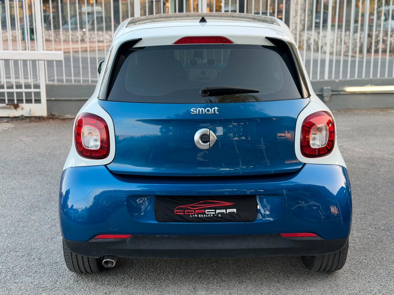 Smart ForFour 70 1.0 twinamic Proxy LED TETTO