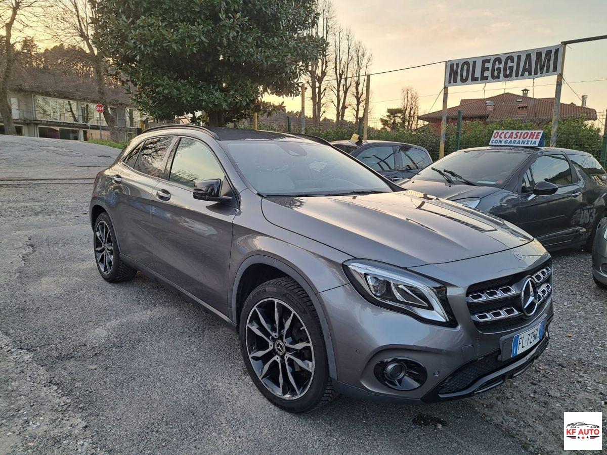 MERCEDES GLA - 180D Automatic Premium
