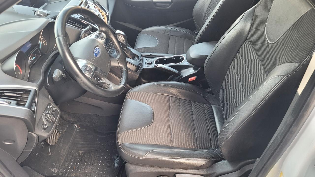 Ford Kuga 2.0 TDCI 140 CV 4WD Titanium