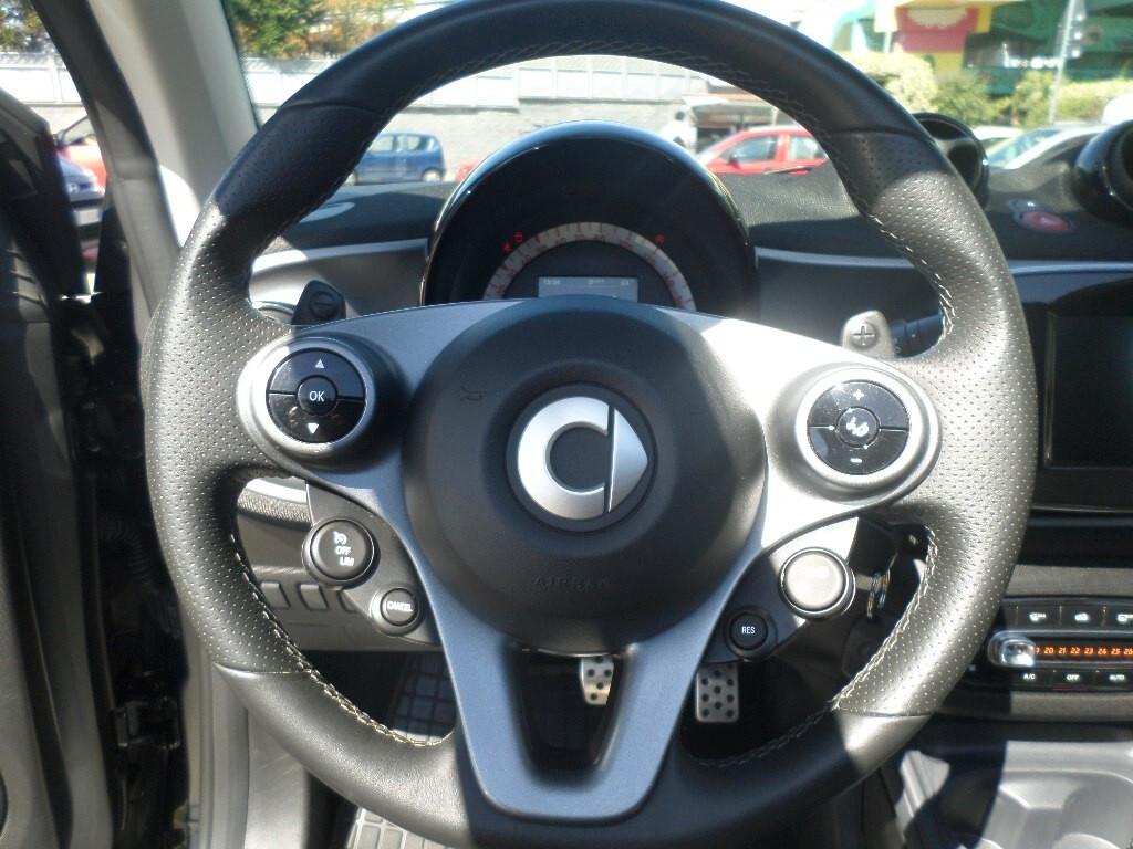 Smart ForTwo 90 0.9 T twinamic cabrio Prime