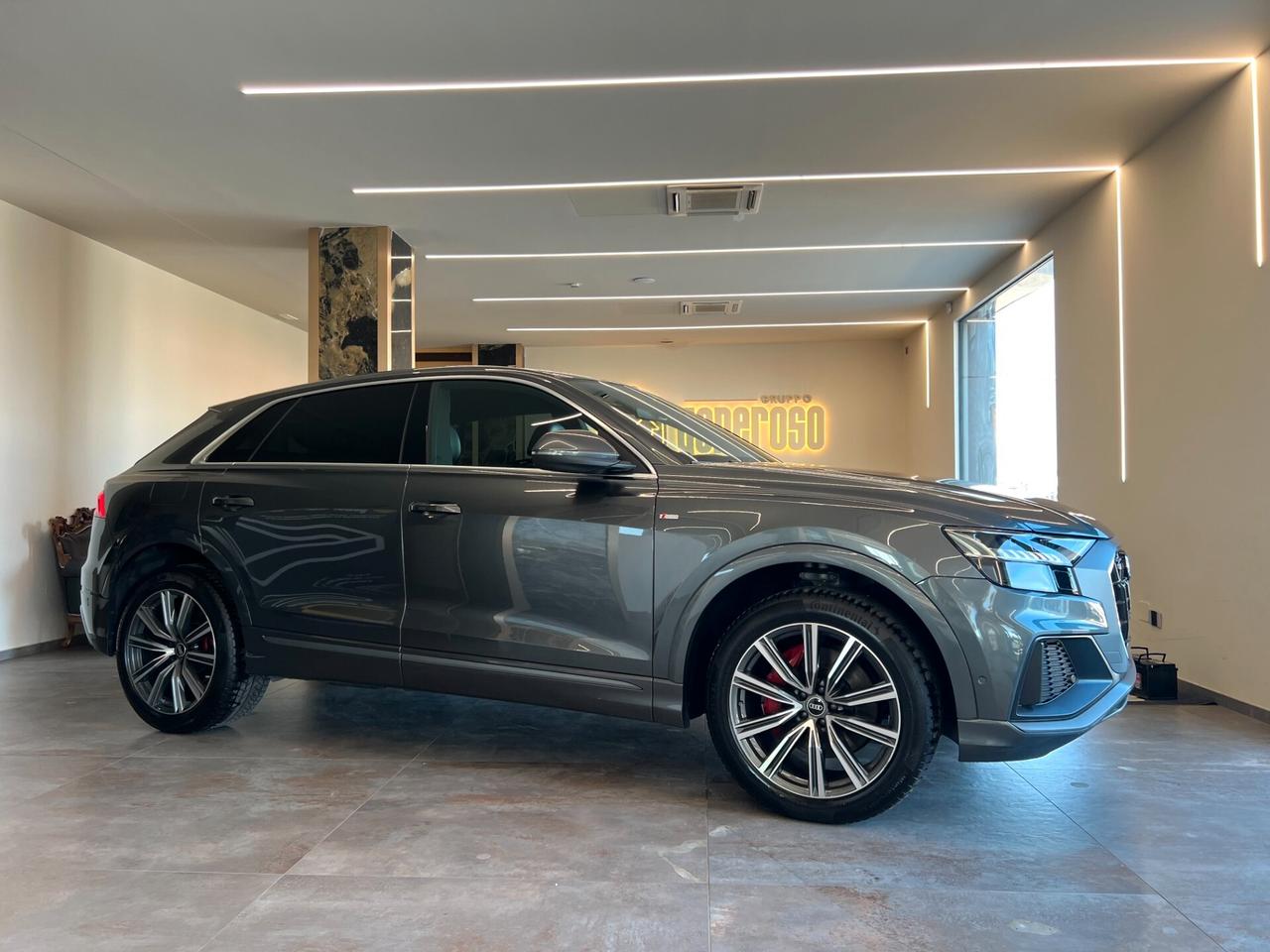 Audi Q8 50 TDI 286 CV quattro tiptronic Sport