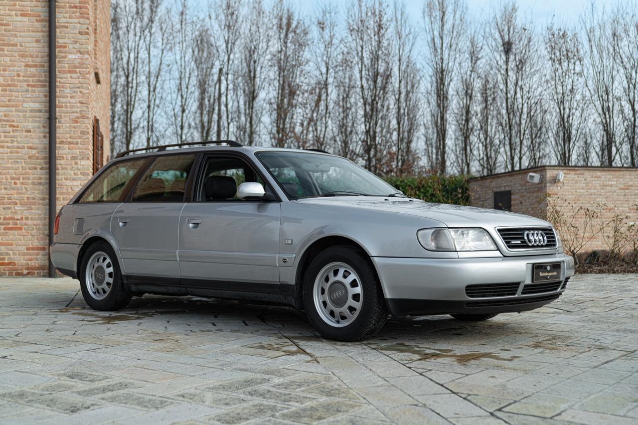 Audi A6 AVANT QUATTRO - RDS01731
