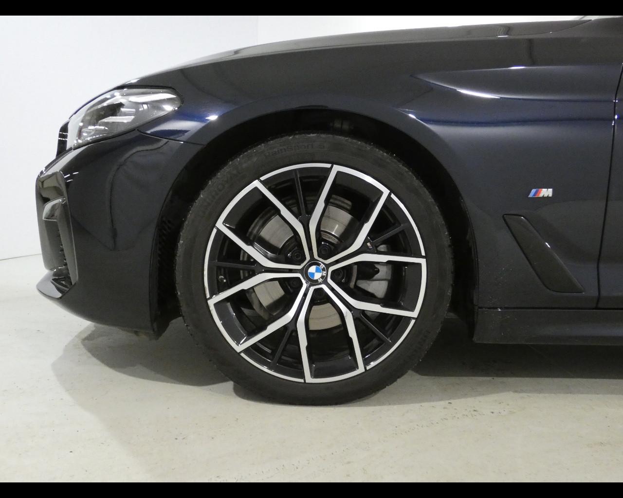 BMW Serie 5(G30/31/F90) - 520d 48V xDrive Touring Msport