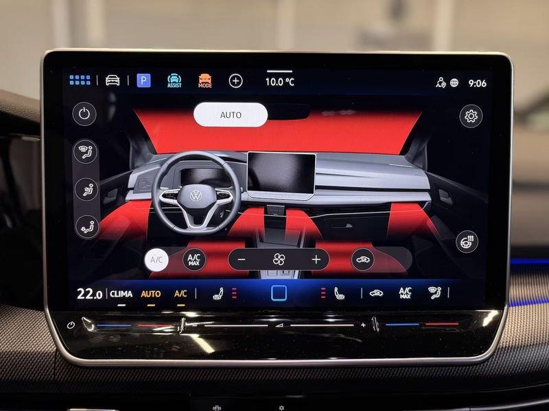 Volkswagen Golf 1.5 TSI ACT 110kW R-LINE LED NAVI CAMERA