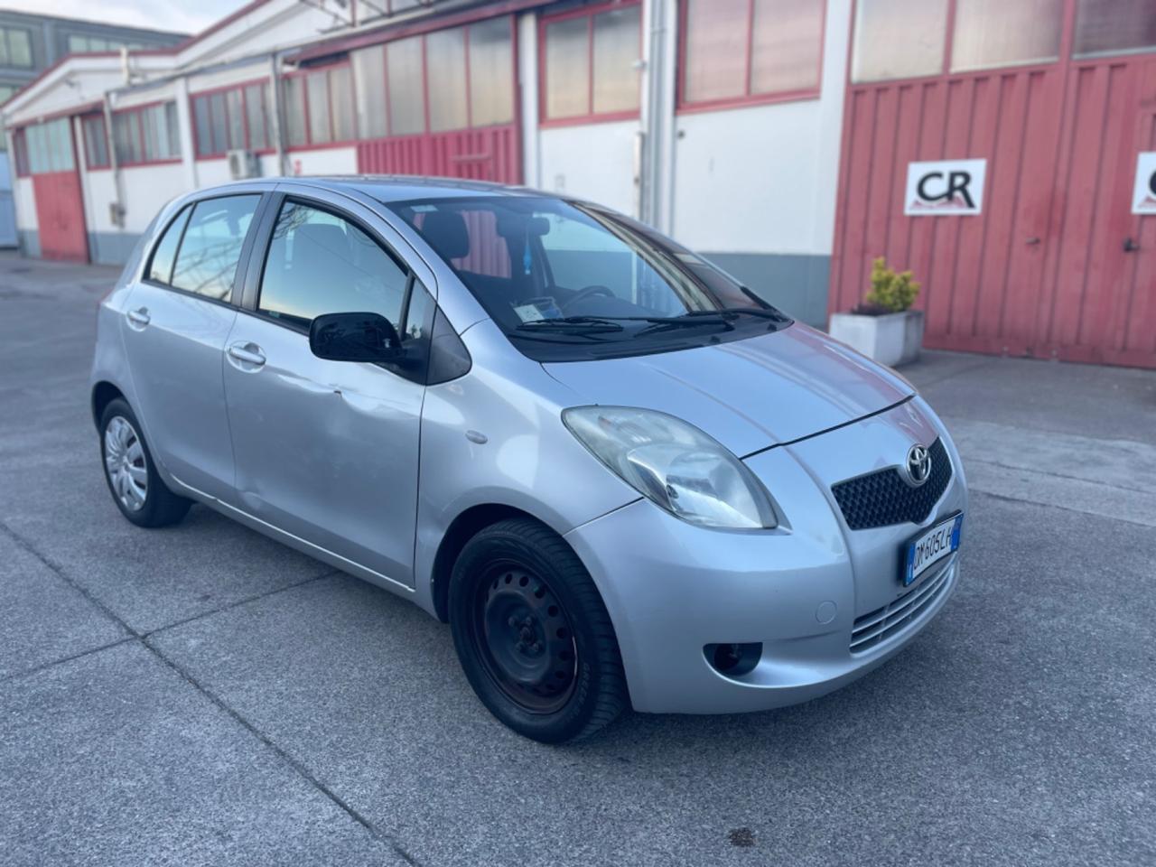 Toyota Yaris 1.3 5 porte