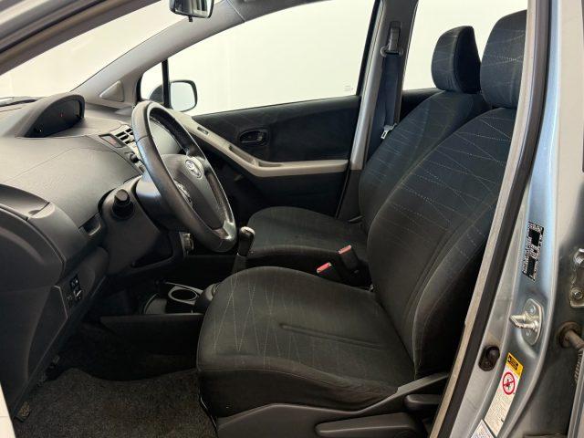 TOYOTA Yaris 1.0 5 porte Sol