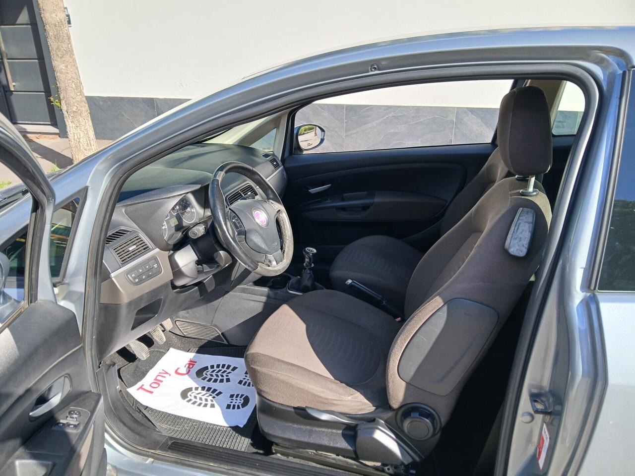 Fiat Grande Punto 1.4 Starjet 16V 3 porte Dynamic