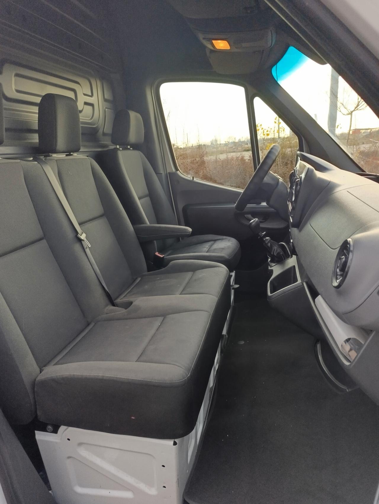 Mercedes Benz Sprinter 311 Cdi #GM