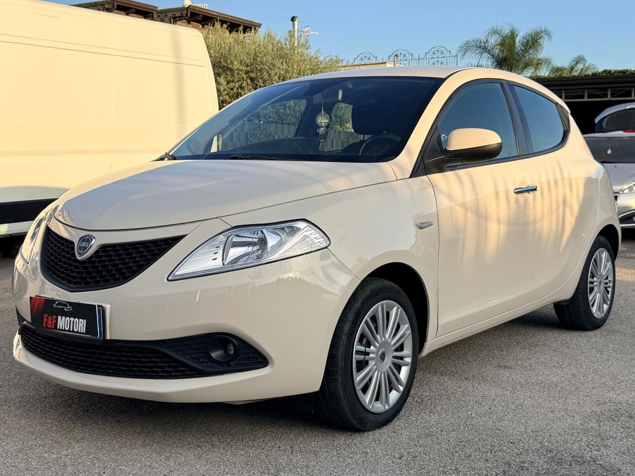 Lancia Ypsilon 1.2 Benz/Gpl 69 CV 5 porte Gold