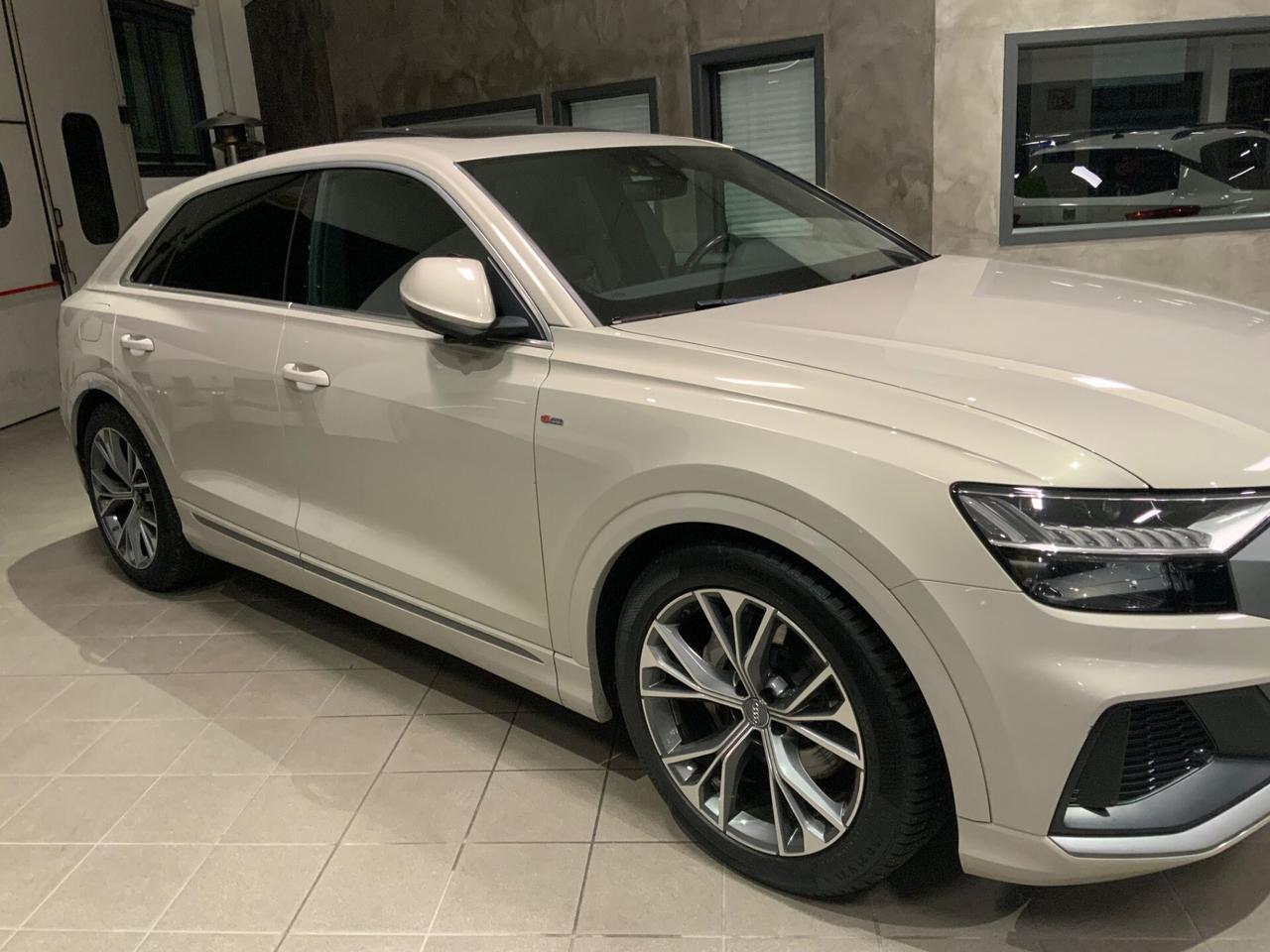 Audi Q8 50 TDI 286 CV quattro tiptronic Sport TETTO.MATRIX.S LINE.PELLE.