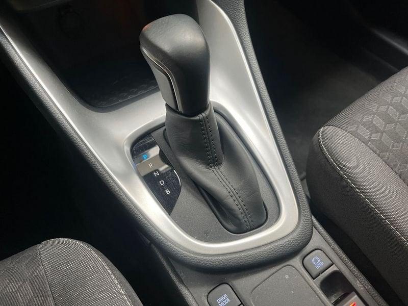 Toyota Yaris Hybrid Active MY22