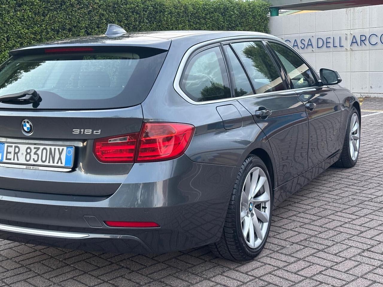 BMW 318d Touring M Sport – 2013 Contatto WhatsApp: +3936902051