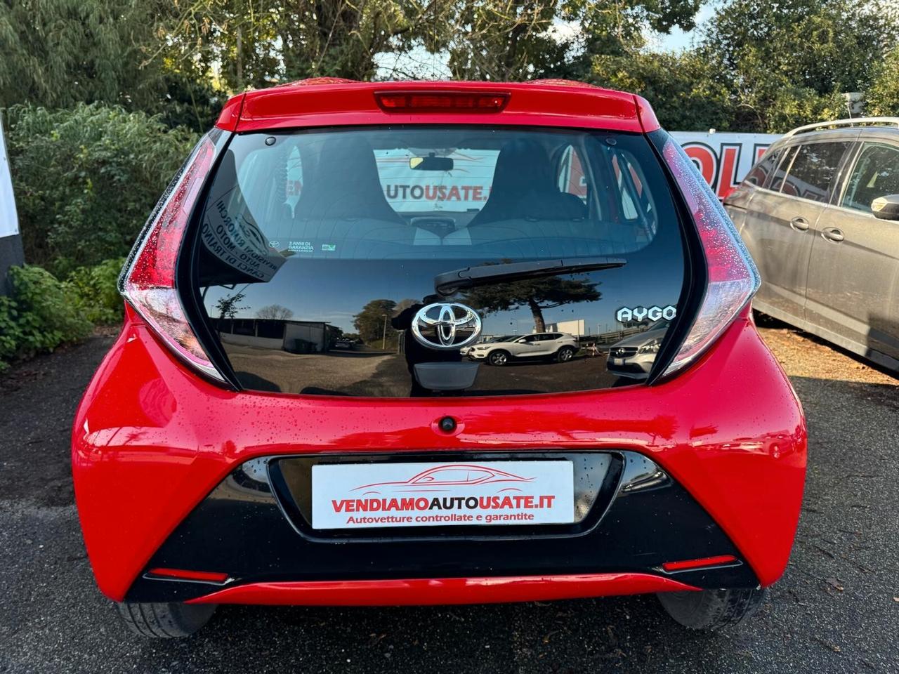 Toyota Aygo 1.0 VVT-i 69 CV 5 porte x-clusiv