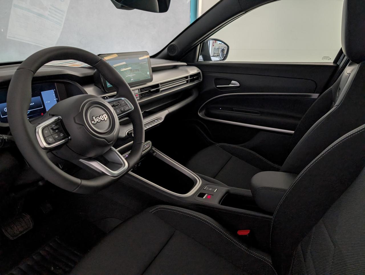Jeep Avenger 1.2 Turbo E-Hybrid 110cv eDCT6 Summit Freedom