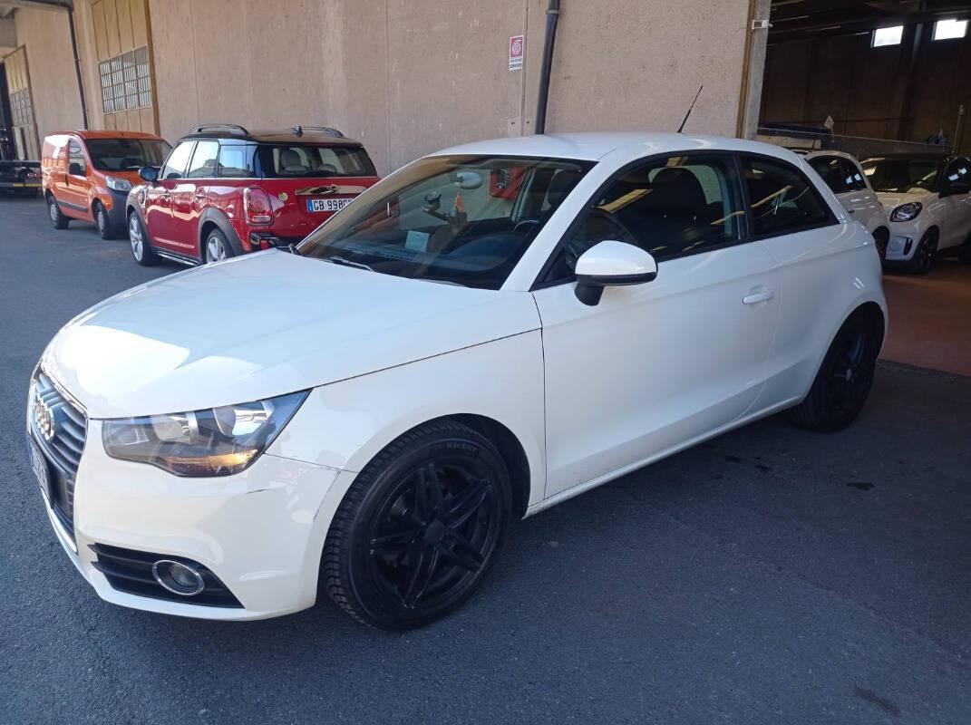 Audi A1 1.6 tdi Attraction 90cv