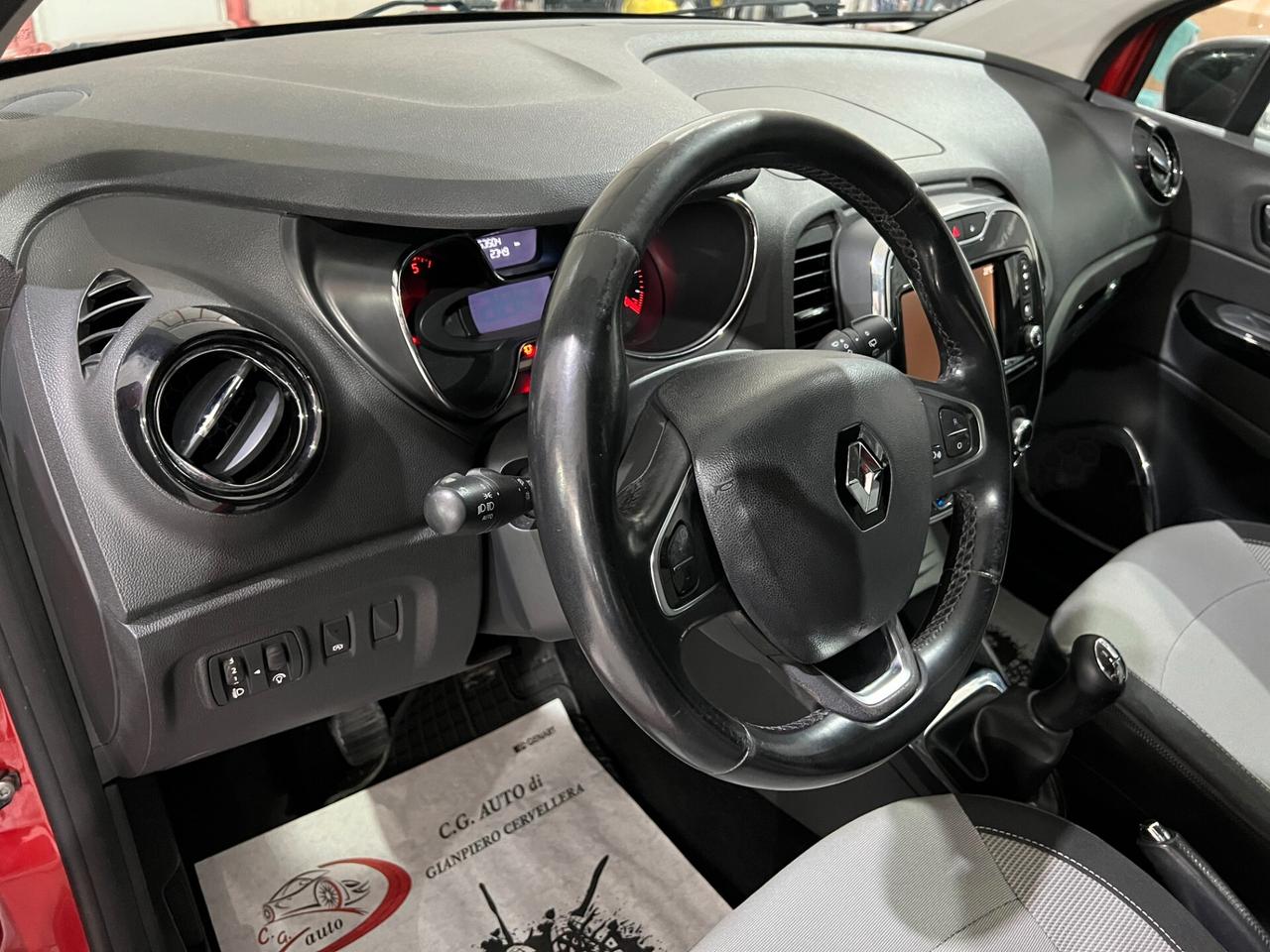 Renault Captur 1.5 90 CV - Energy Iconic - 2016