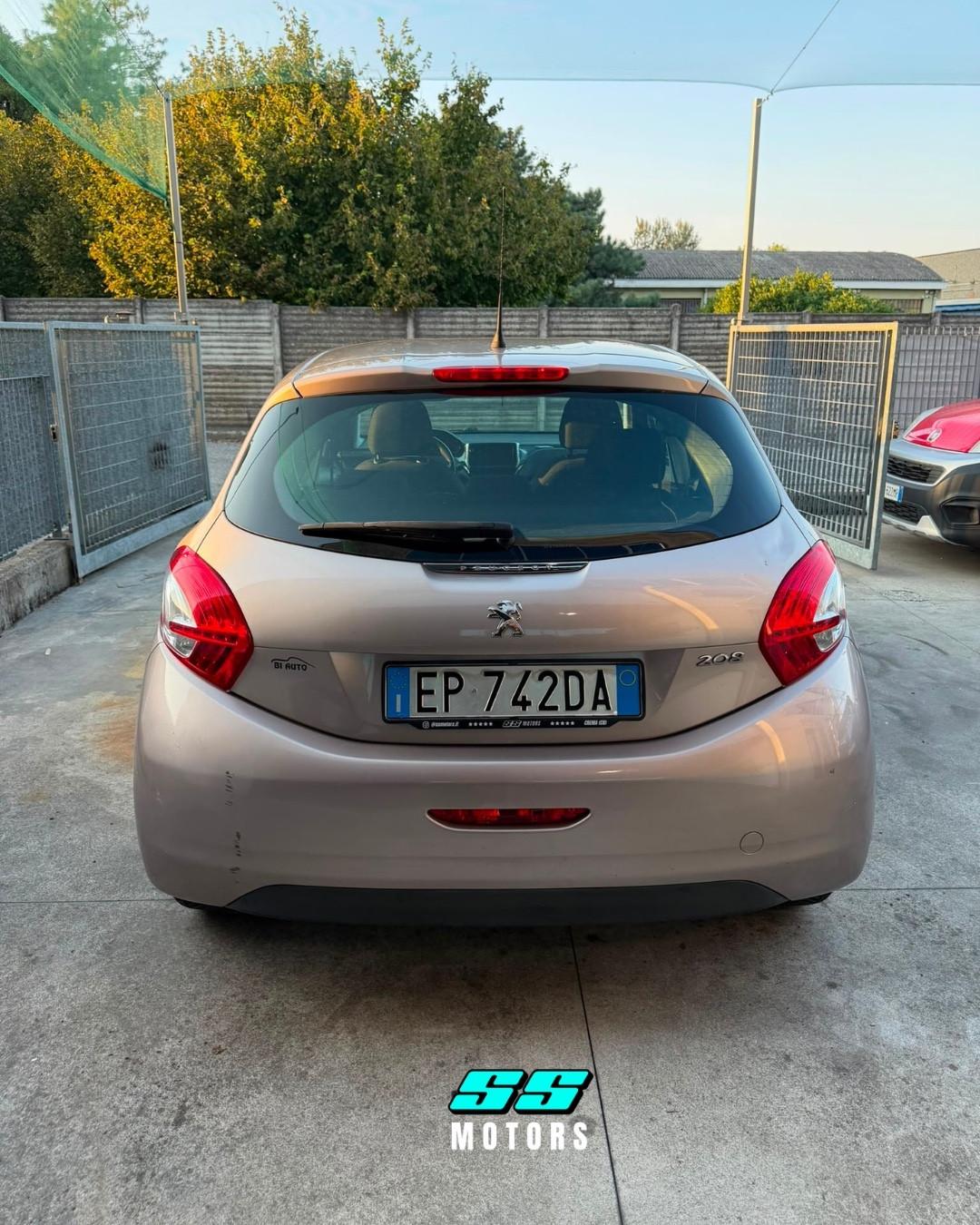 Peugeot 208 1.2 VTi 82 CV 5 porte Allure