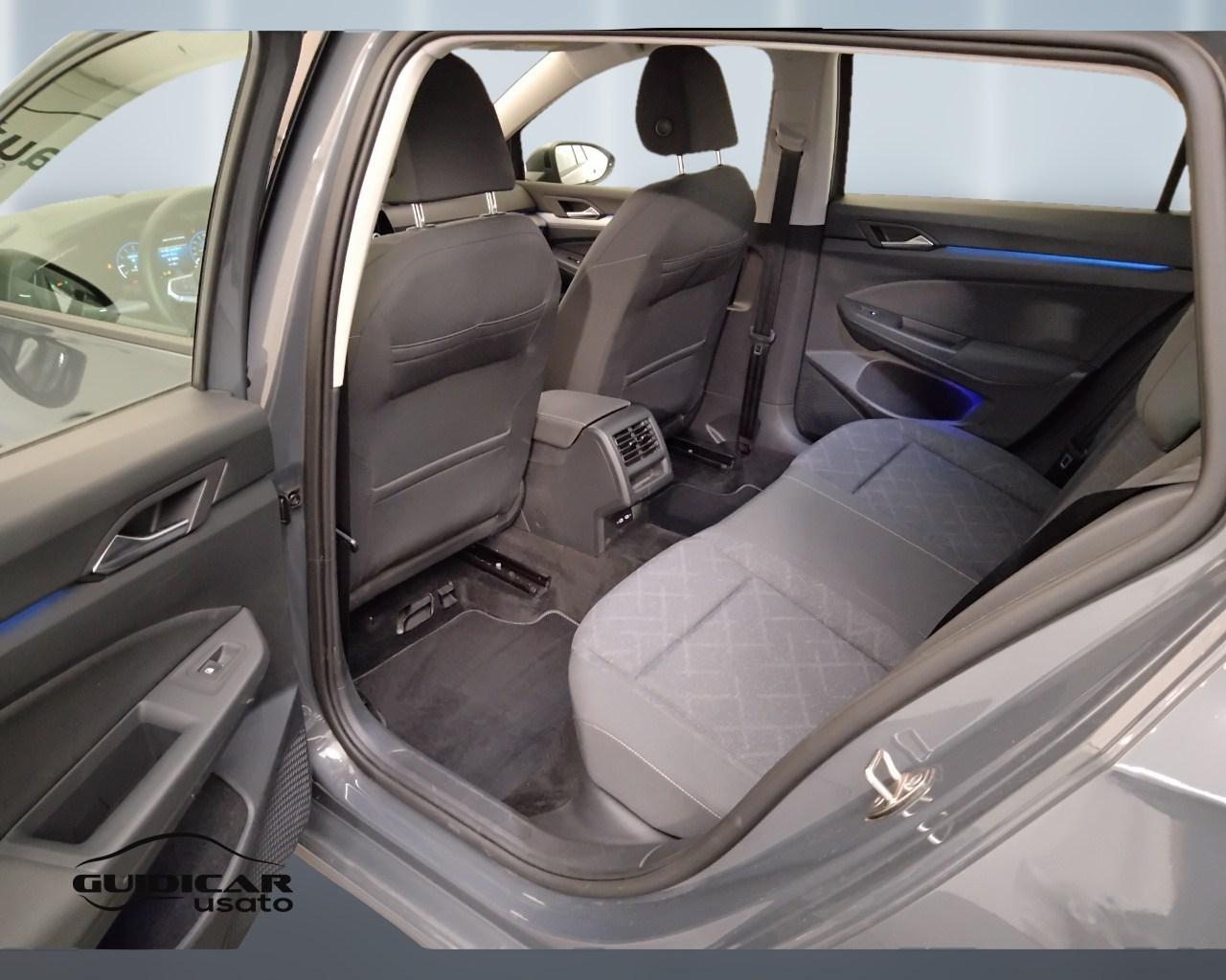 VOLKSWAGEN Golf VIII 2020 Variant - Golf Variant 1.0 etsi evo Life 110c