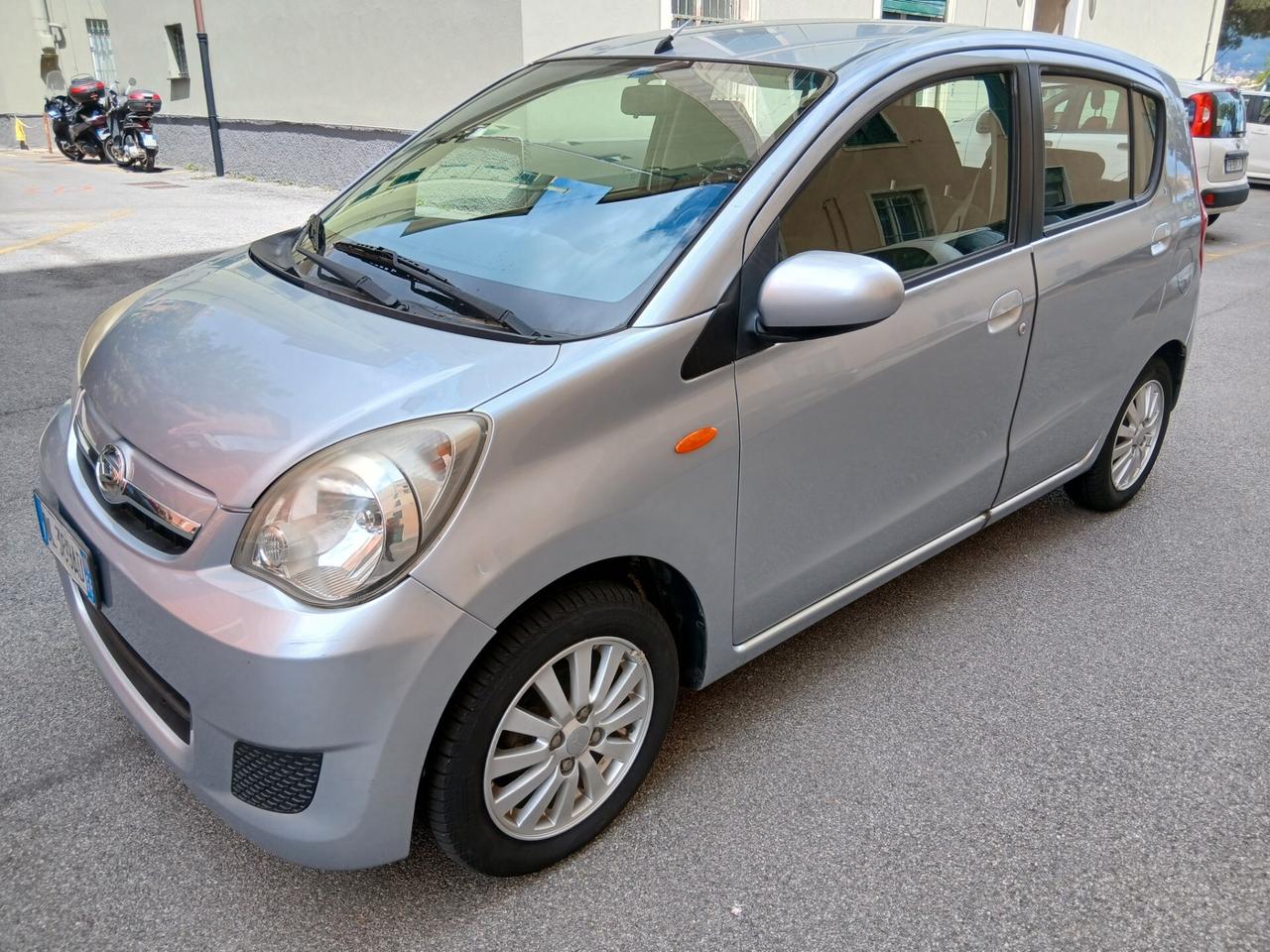 Daihatsu Cuore 1.0 12V 5 porte SX