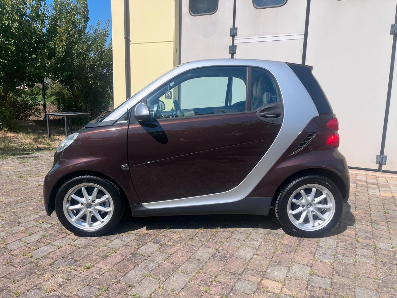 Smart ForTwo 1000 52 kW coupé limited two