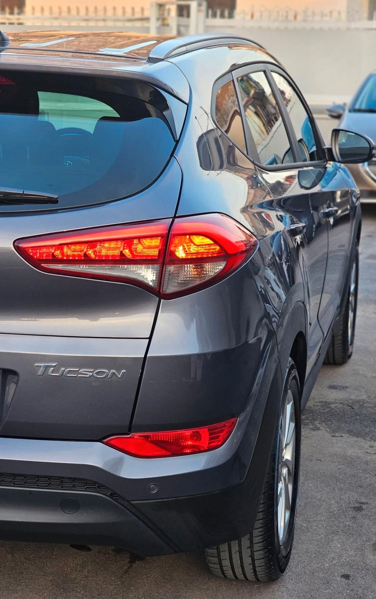 Hyundai Tucson 1.6D 115cv anno fine 2015