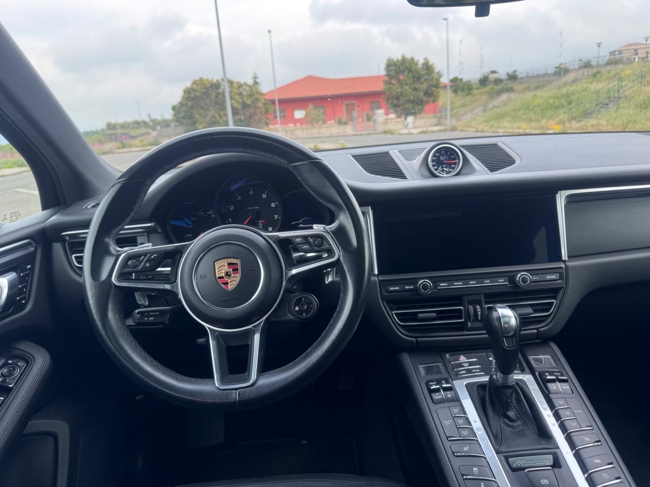 Porsche Macan 2.0 Full tetto sport chrono PERMUTE
