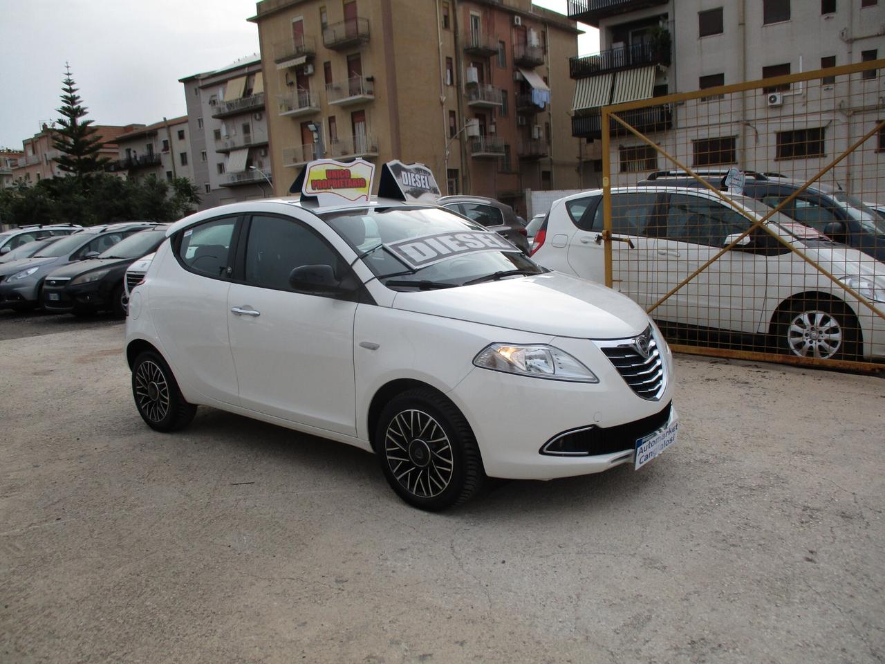 Lancia Ypsilon 1.3 MJT 16V 95 CV MOLTO BELLA