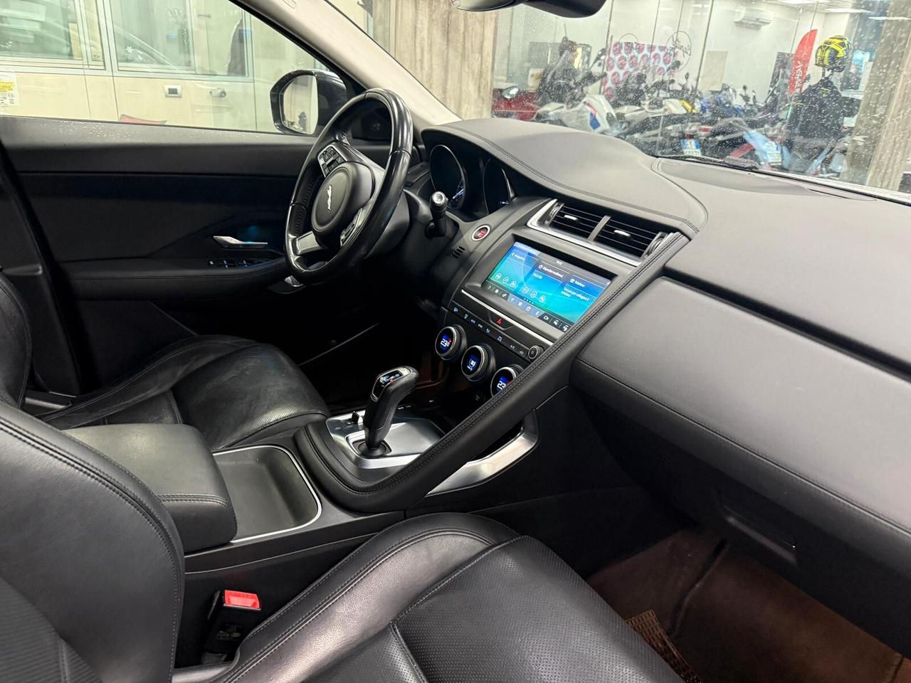 Jaguar E-Pace 2.0D 150 CV AWD aut. R-Dynamic