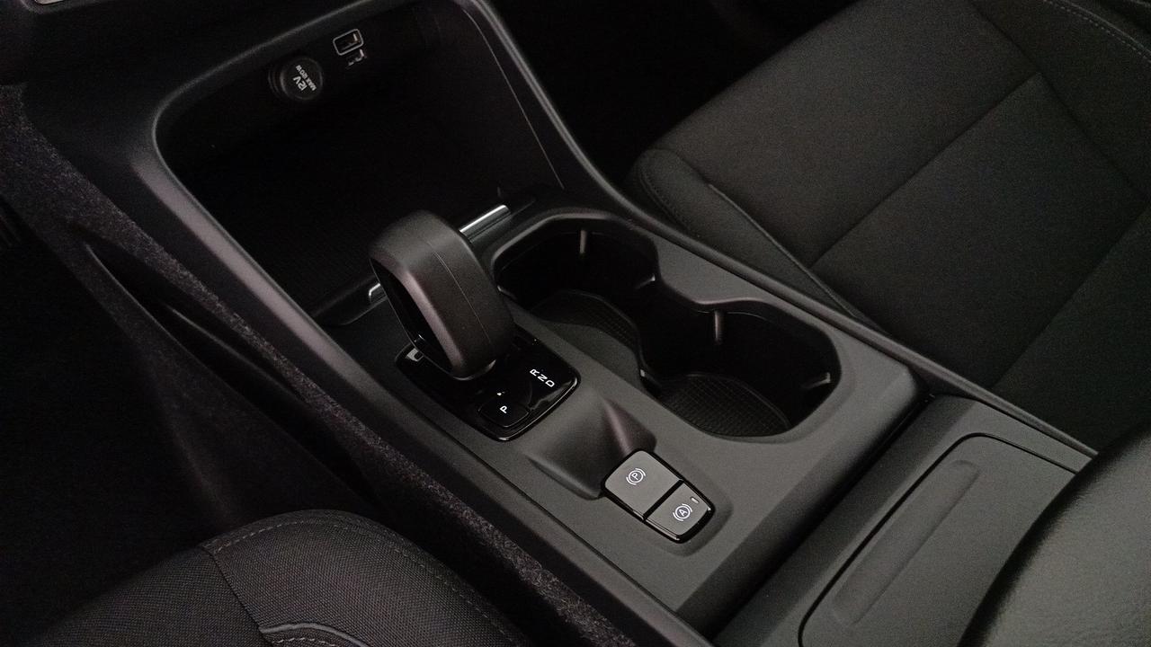 VOLVO XC40 1.5 t2 Momentum auto my21