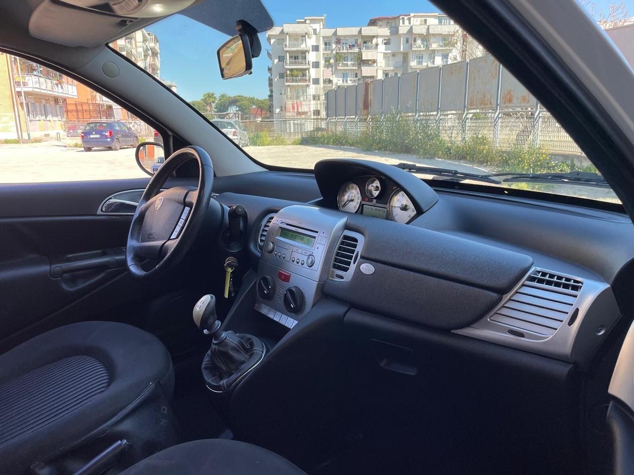 Lancia Ypsilon 1.4 Argento Ecochic GPL