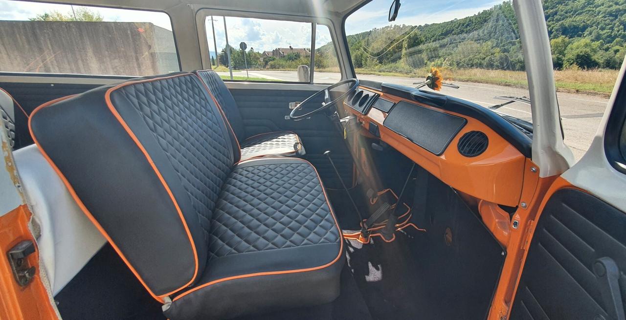 Volkswagen T2 (9 Posti)