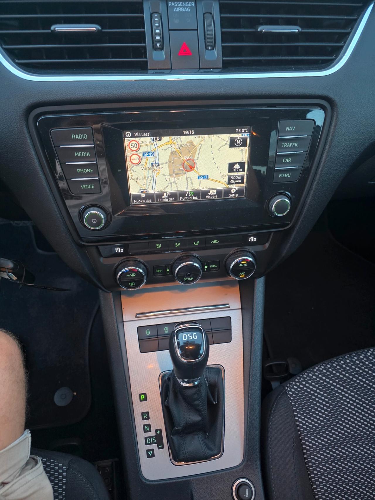 Skoda Octavia 1.6D fuul automatic garantita 12 mesi