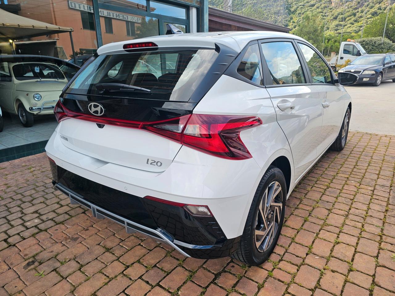 Hyundai i20 1.2 MPI MT Connectline