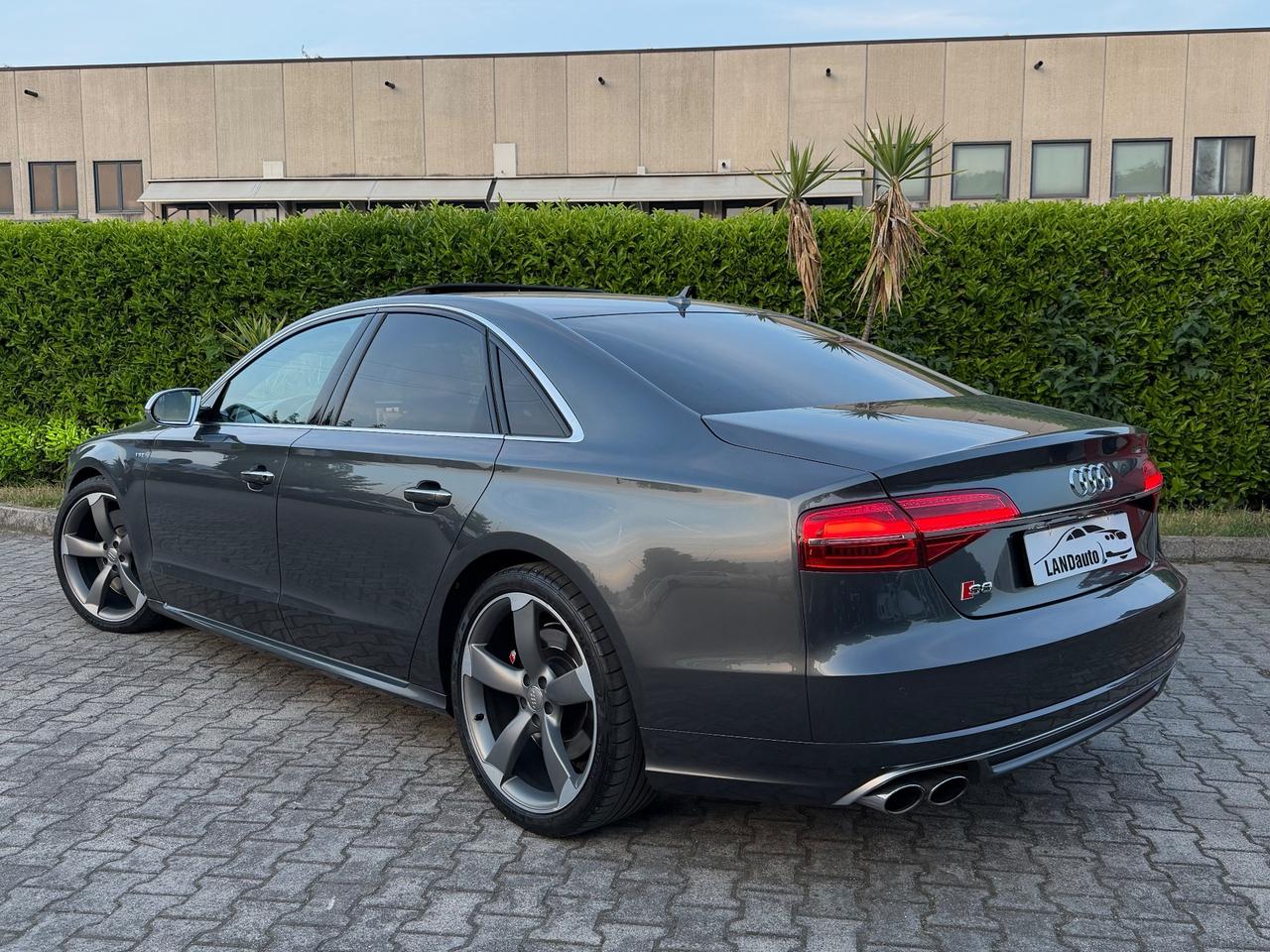 Audi S8 4.0 V8T BITURBO - FULL OPT - TAGLIANDATA -