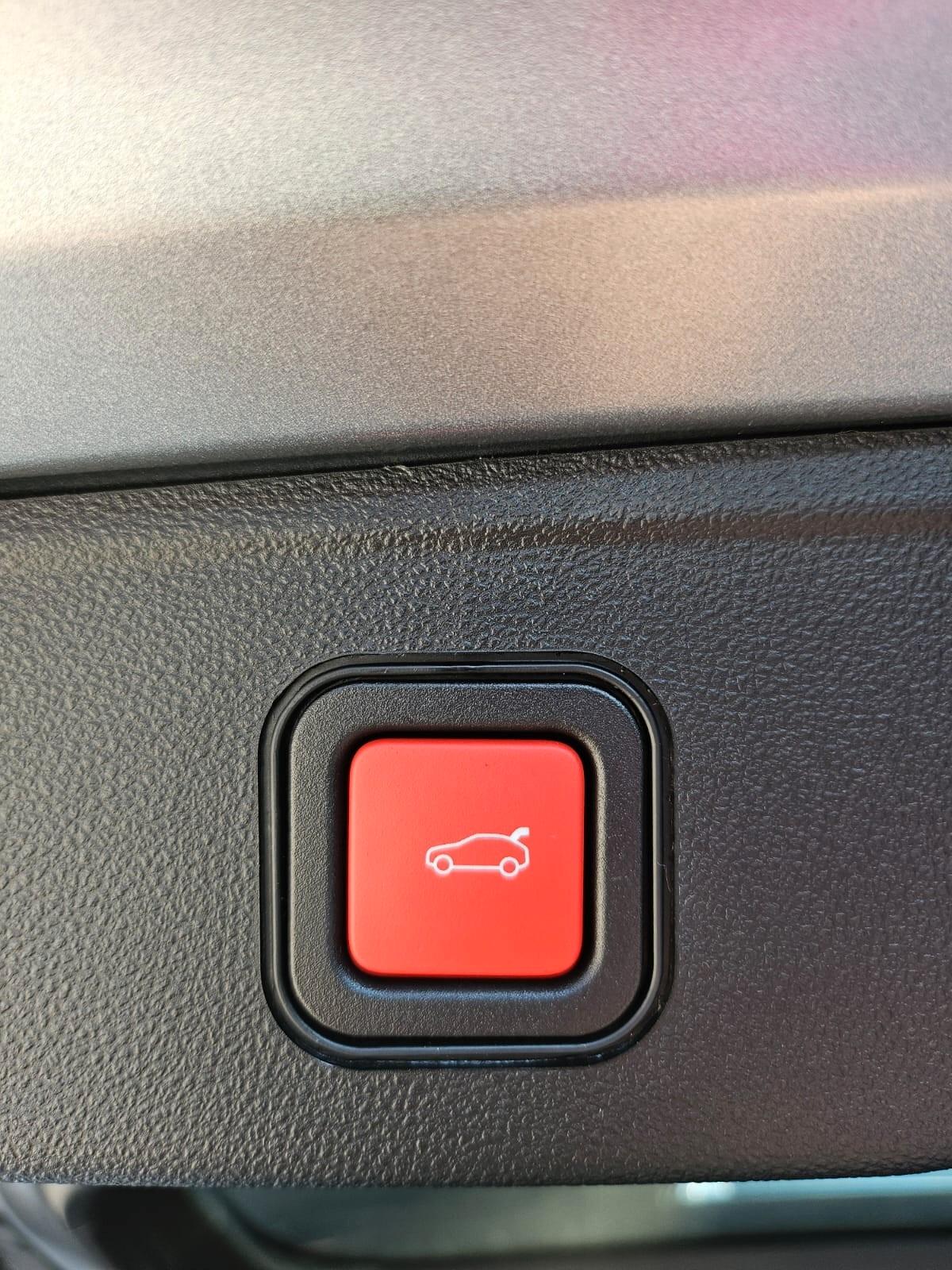 Jeep Avenger 1.2 Turbo 100 CV MHEV Summit