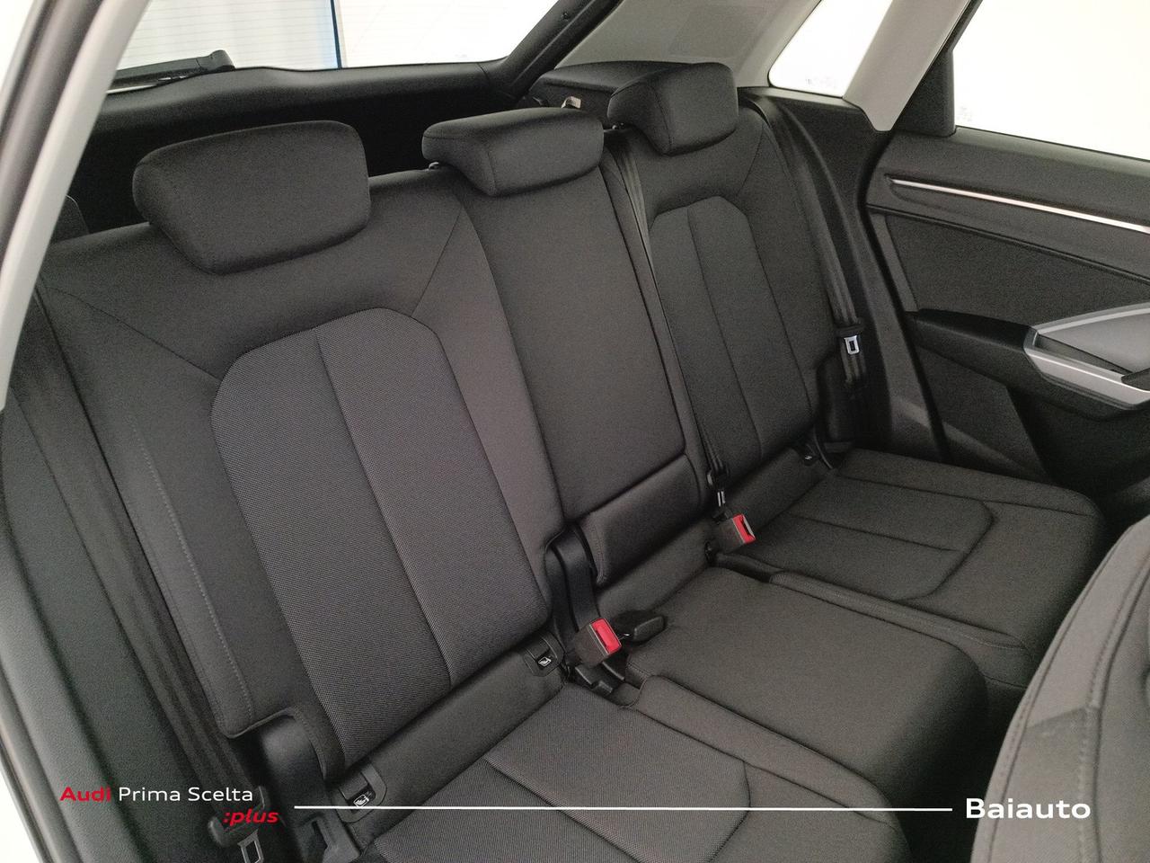 Audi Q3 35 2.0 tdi business advanced s tronic