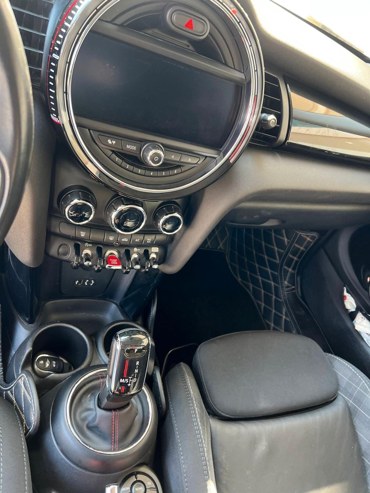 Mini 2.0 Cooper SD aut. Business