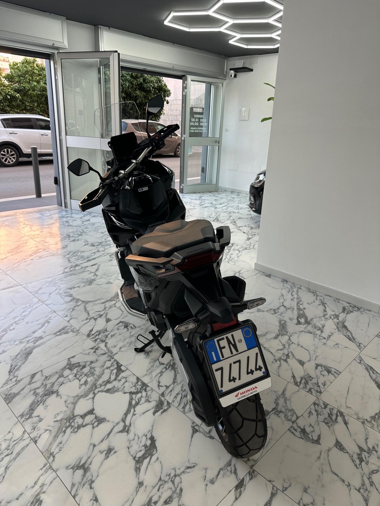Honda X-ADV 750 Full optional