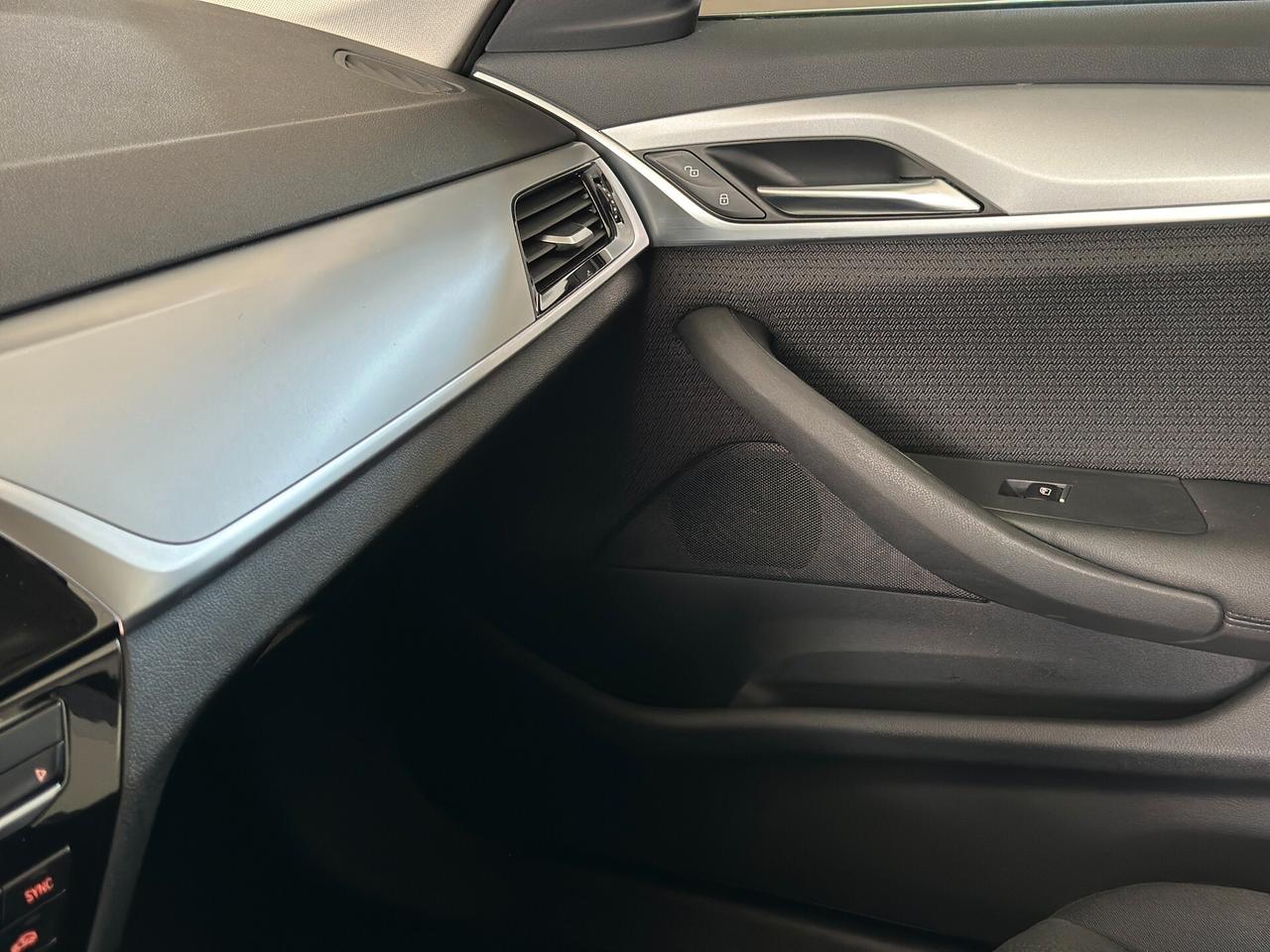 BMW 520 d Touring MHEV xDrive Business auto