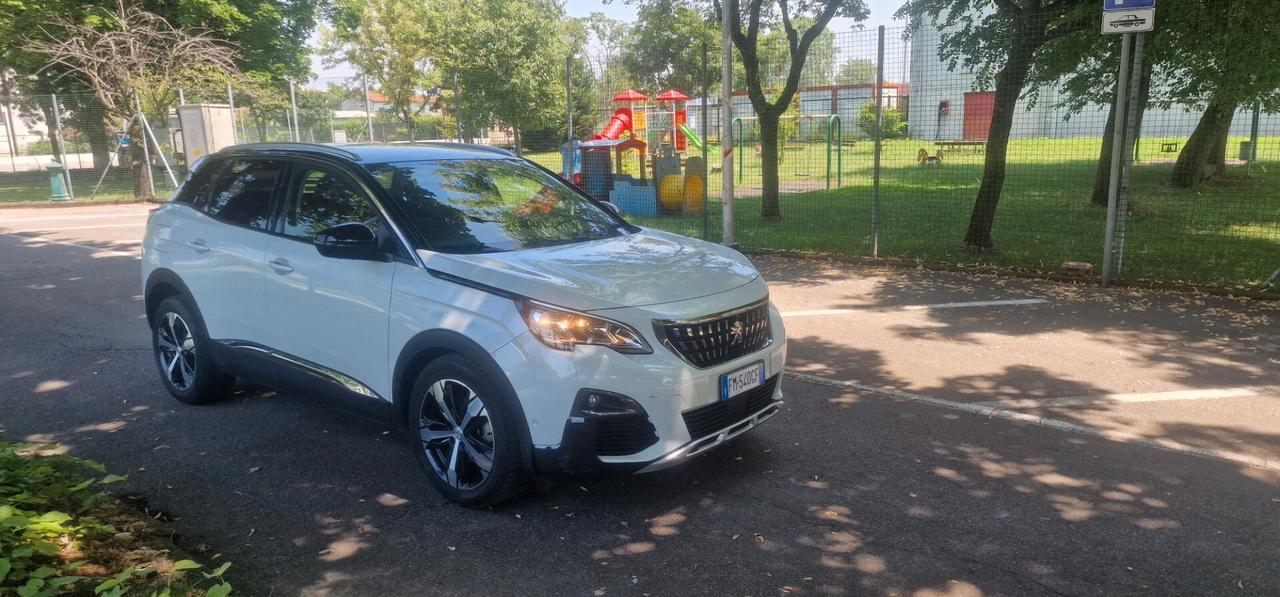 Peugeot 3008 PureTech bianco perla full opsional