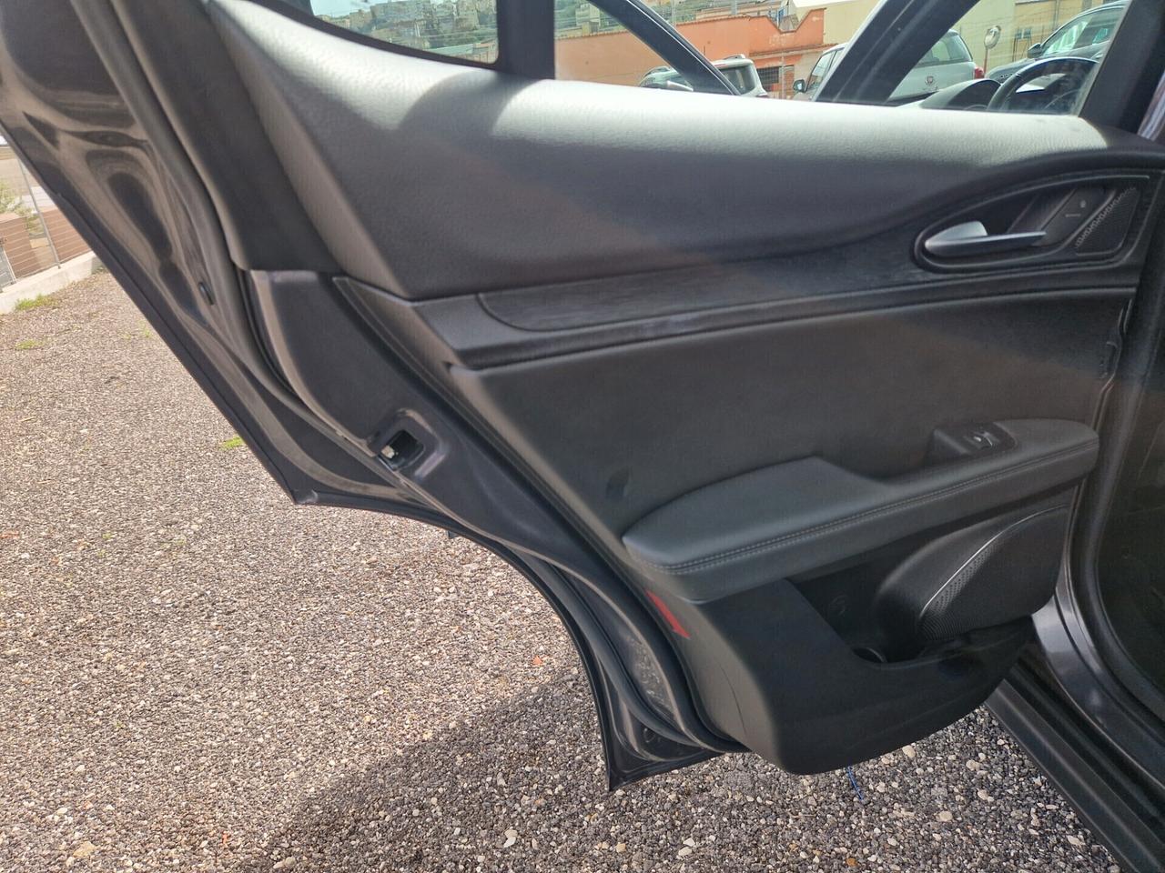 Alfa Romeo Stelvio 2.2 Turbodiesel 190 CV AT8 Q4 Super Business