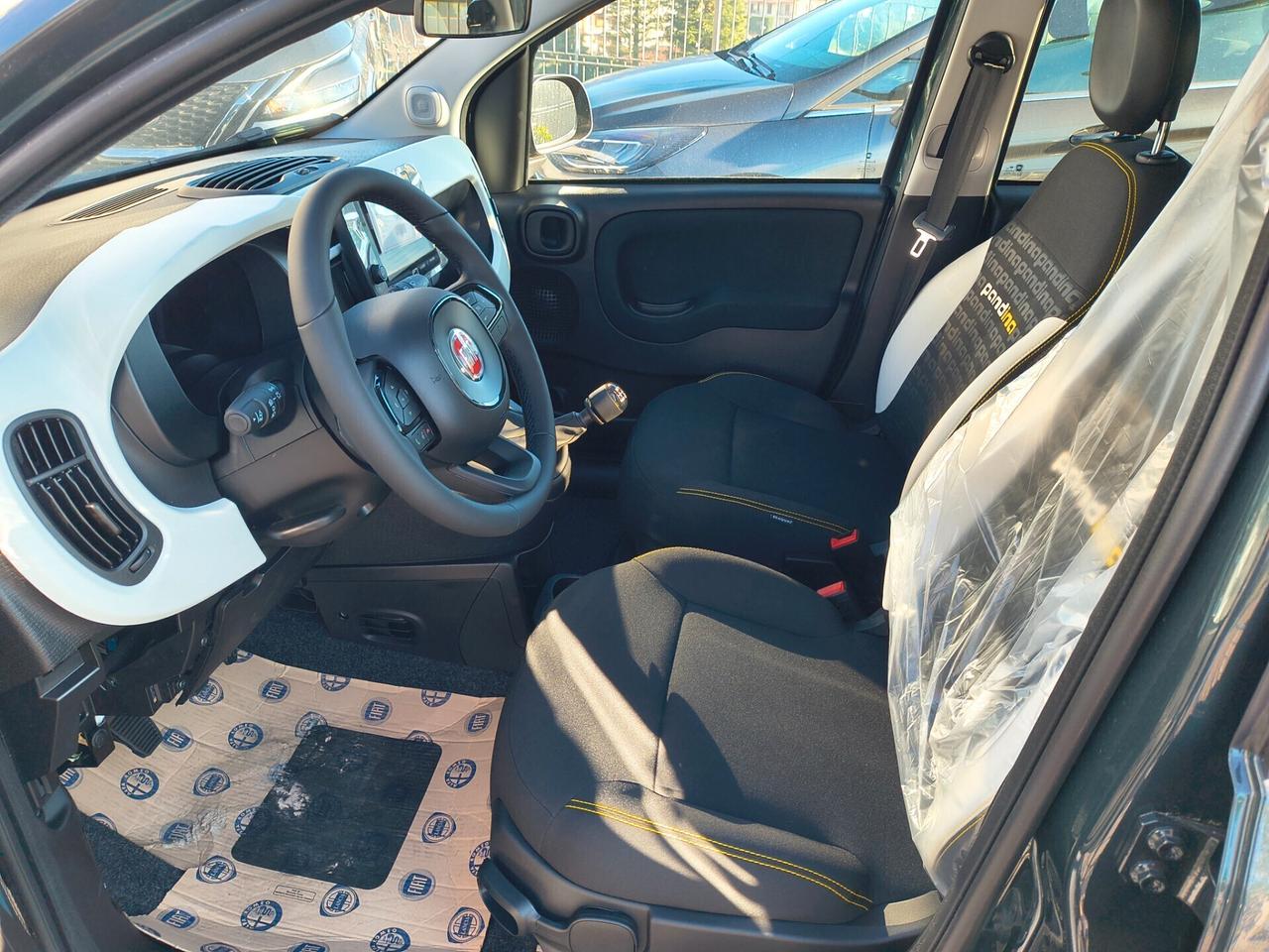 Fiat Panda 1.0 Hybrid Pandina