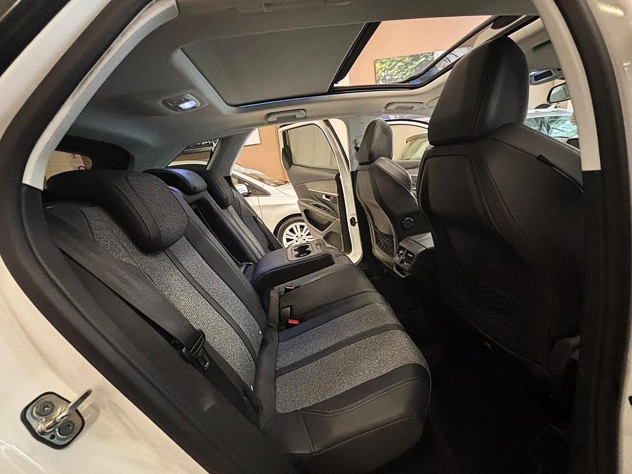 Peugeot 3008 1.5 HDI 130CV**TETTO**