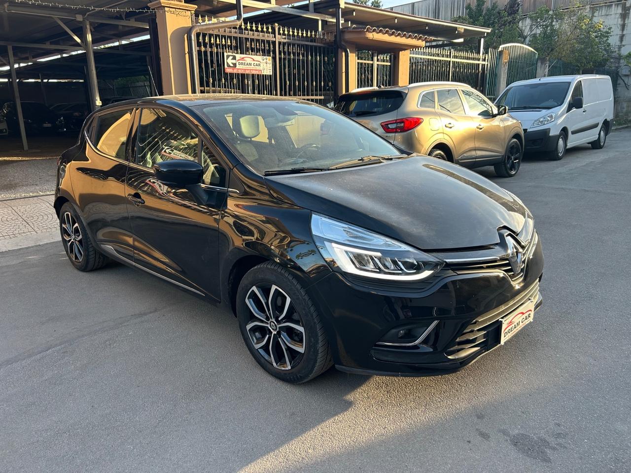 Renault Clio dCi 8V 75 CV 5 porte Moschino Zen