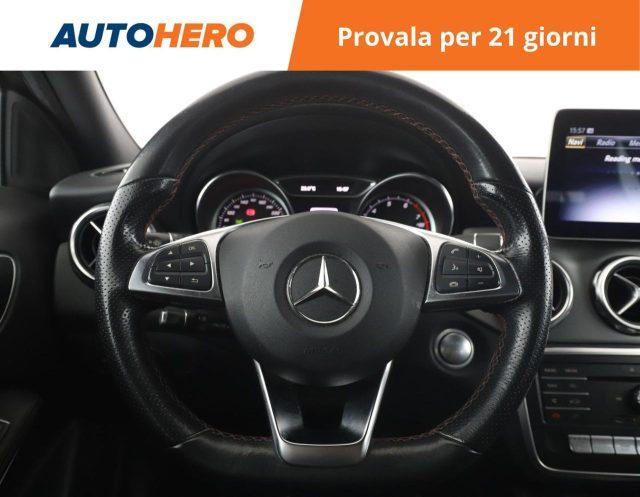 MERCEDES-BENZ GLA 180 Premium